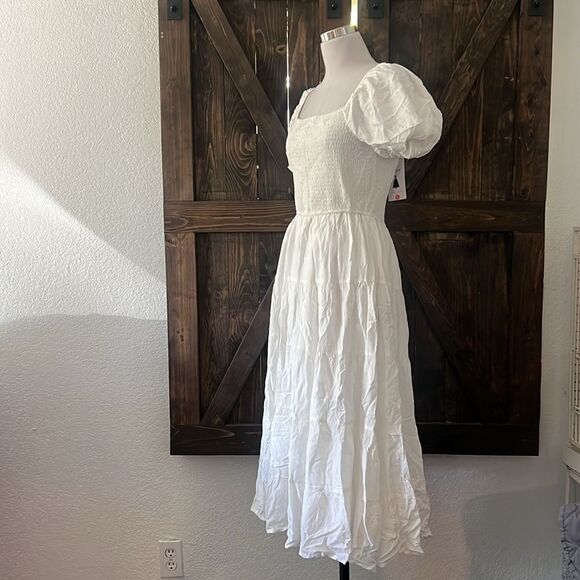 Zesica Square Neck Short Puff Sleeve Smocked Flowy A-line Tiered Midi Dress - Picture 5 of 13